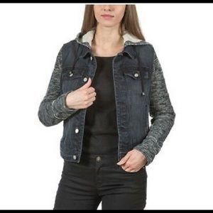Brand New with Tags Women’s hooded Jacket.